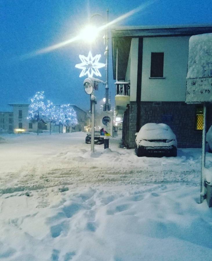 Fiocco Di Neve 호텔 타르비시오 외부 사진